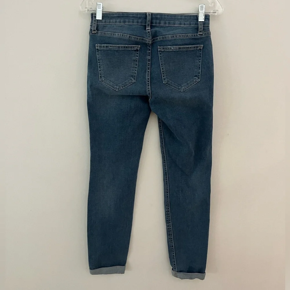 Lauren Conrad Women’s Medium Wash Skinny Jeans - Picture 2 of 5
